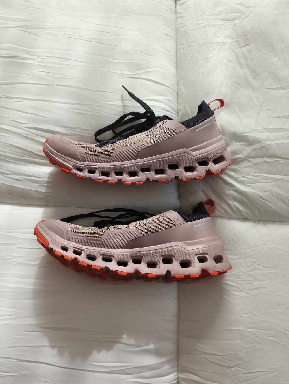 ON Running Cloudultra 2 Trail Running Shoe Mauve/Flame sz 7.5 Outdoors Active